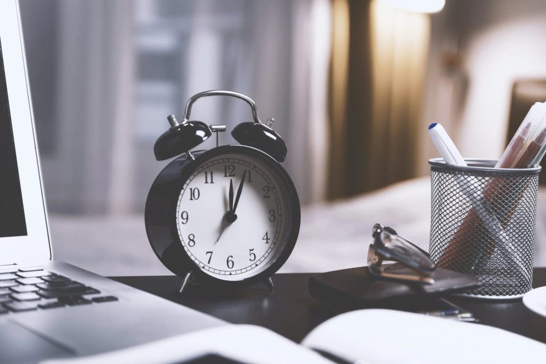 6 Tips to Having A Productive Day and Time Management-1
